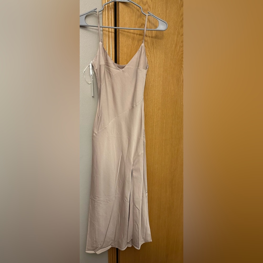 Showpow dress